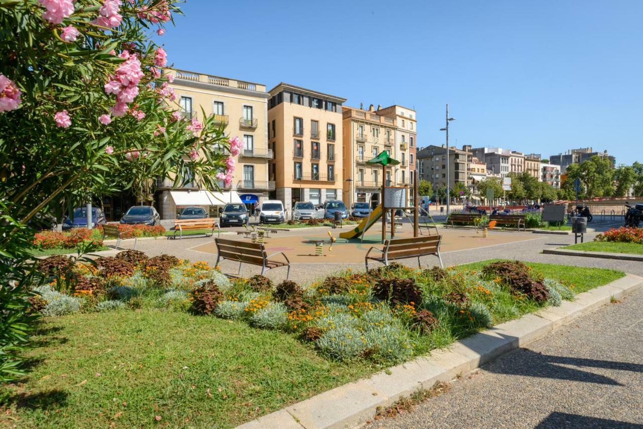 Apg Placa Catalunya Girona Exterior foto